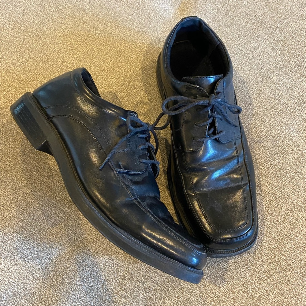 Classic Black Men's Dress Shoes